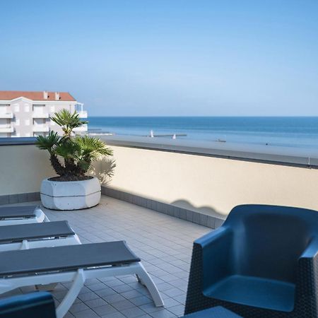 Hotel Excelsior Lido di Jesolo Bagian luar foto